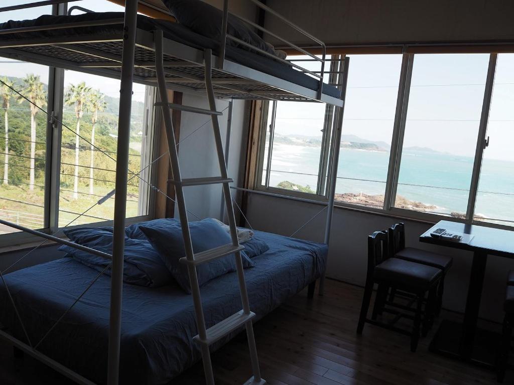 Guesthouse ＆ Beach Cafe Fuego Hyuga Exterior photo